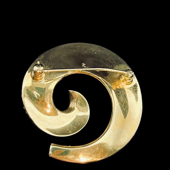 Vintage Crown Trifari Gold Tone And Clear Rhinestone Swirl Brooch (5170) - Picture 5 of 6